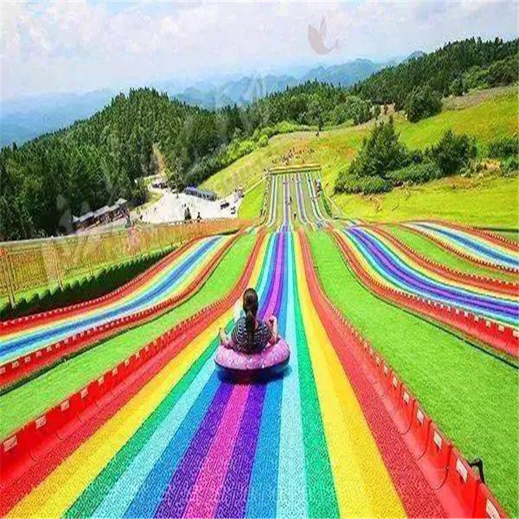 七色彩虹滑道 大型景区游乐设备 网红游玩项目 多人无动力游乐设备