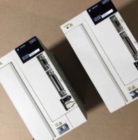 日本安川SGDS-30A01A-驱动器